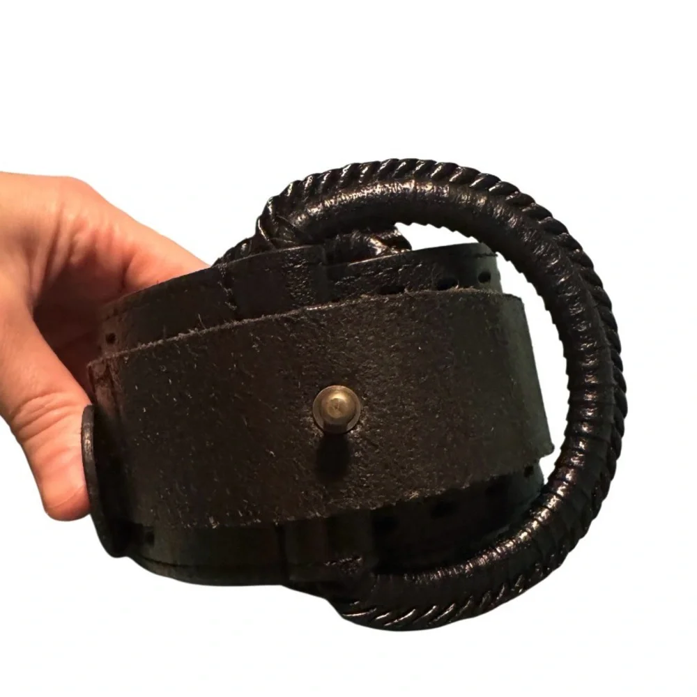 Linea Pelle Black Waist Belt with Interlocking Loop Detail